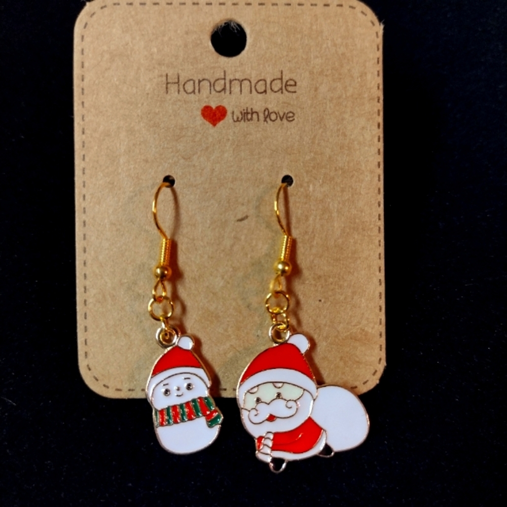 What's in the Bag Santa ? Earrings